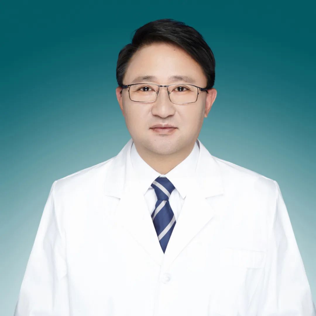 罗亮.jpg 罗亮.jpg